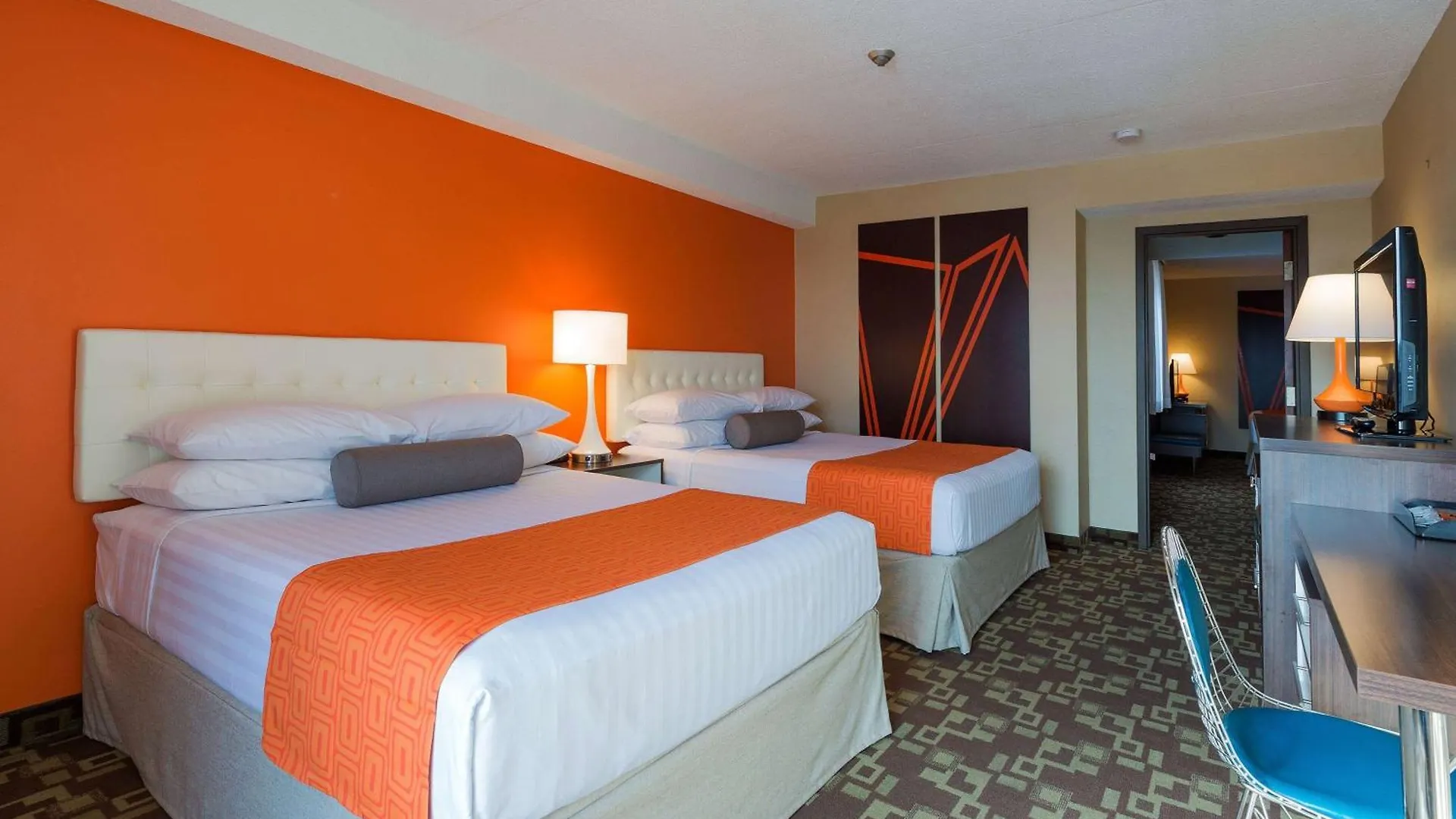 Howard Johnson Plaza By Wyndham By The Falls Niagara-Fälle Hotel