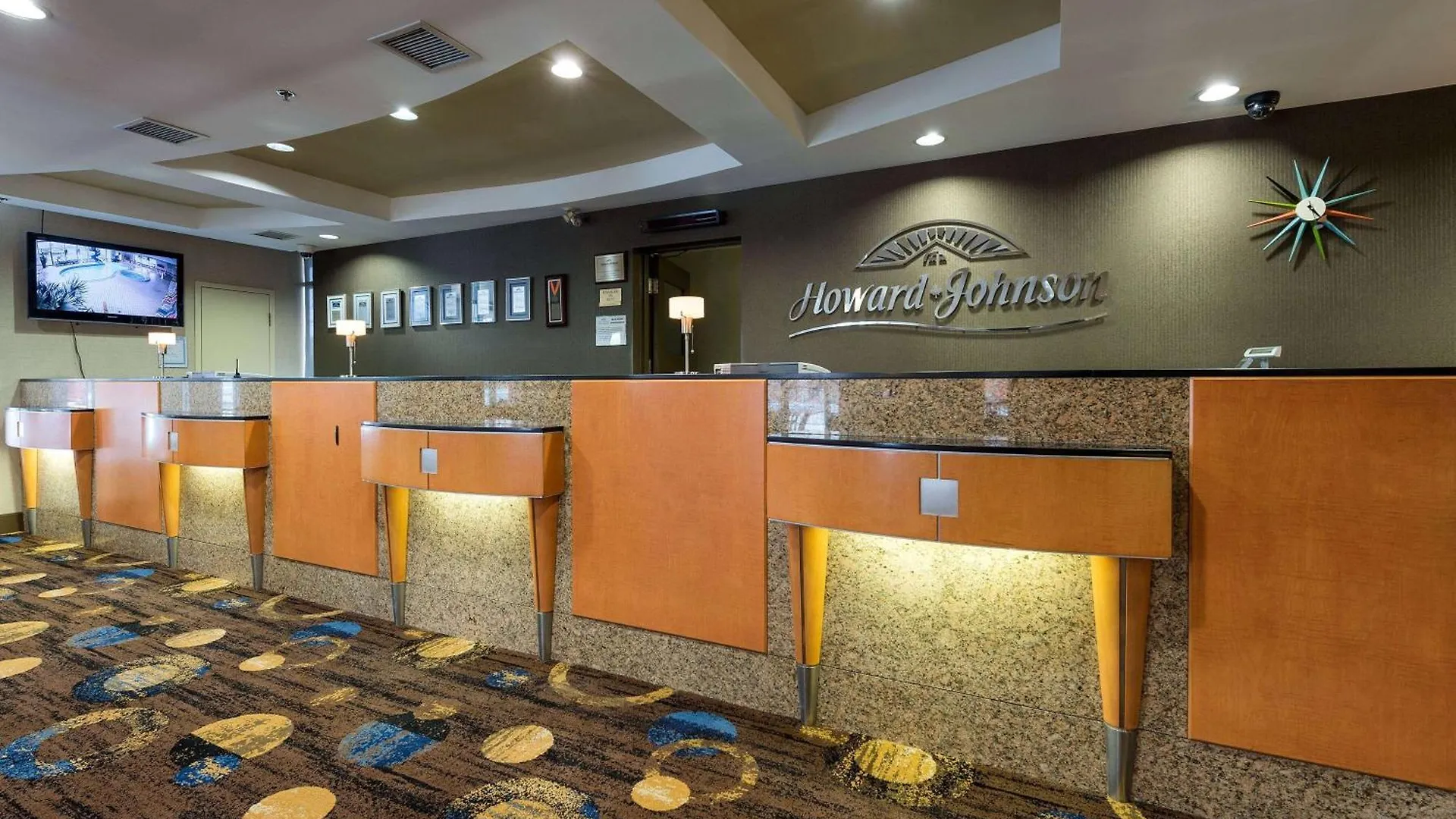 Hotel Howard Johnson Plaza By Wyndham By The Falls Niagara-Fälle