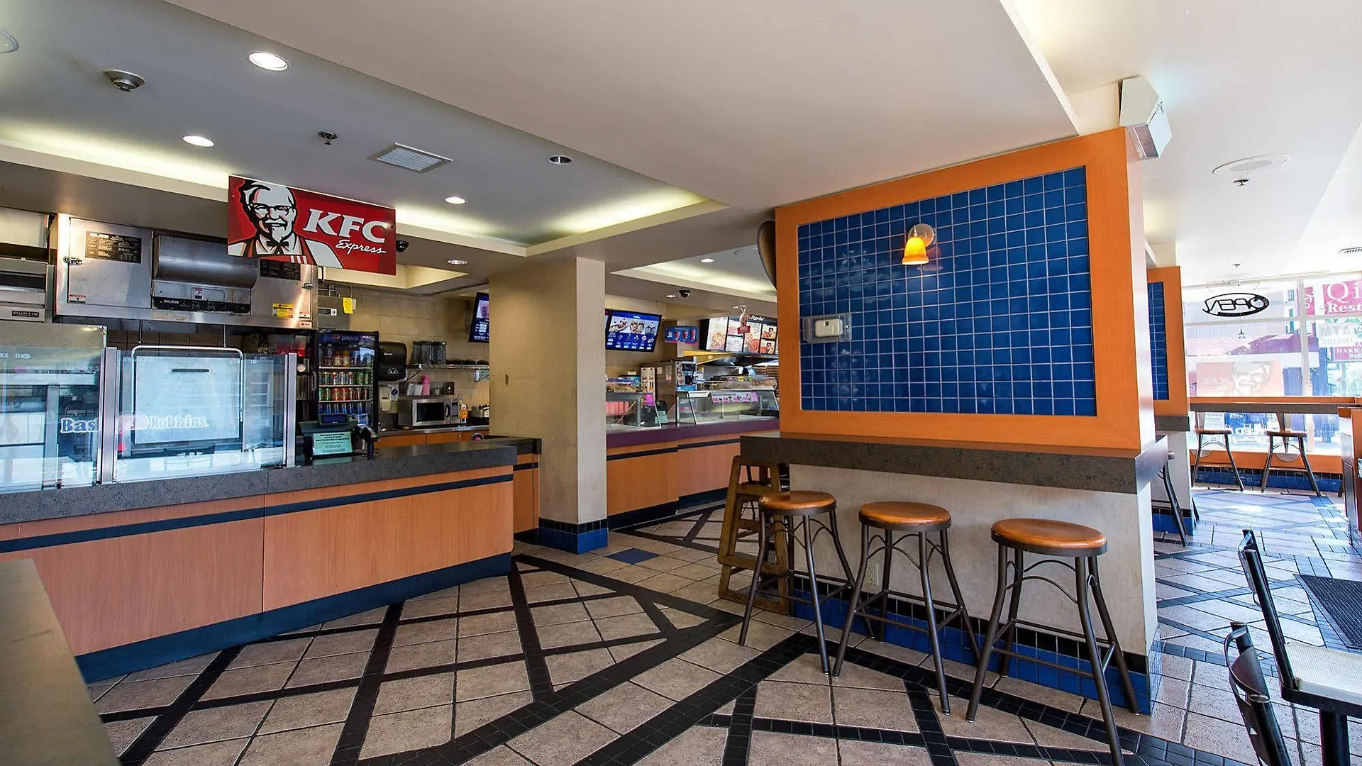 Hotel Howard Johnson Plaza By Wyndham By The Falls Niagara-Fälle