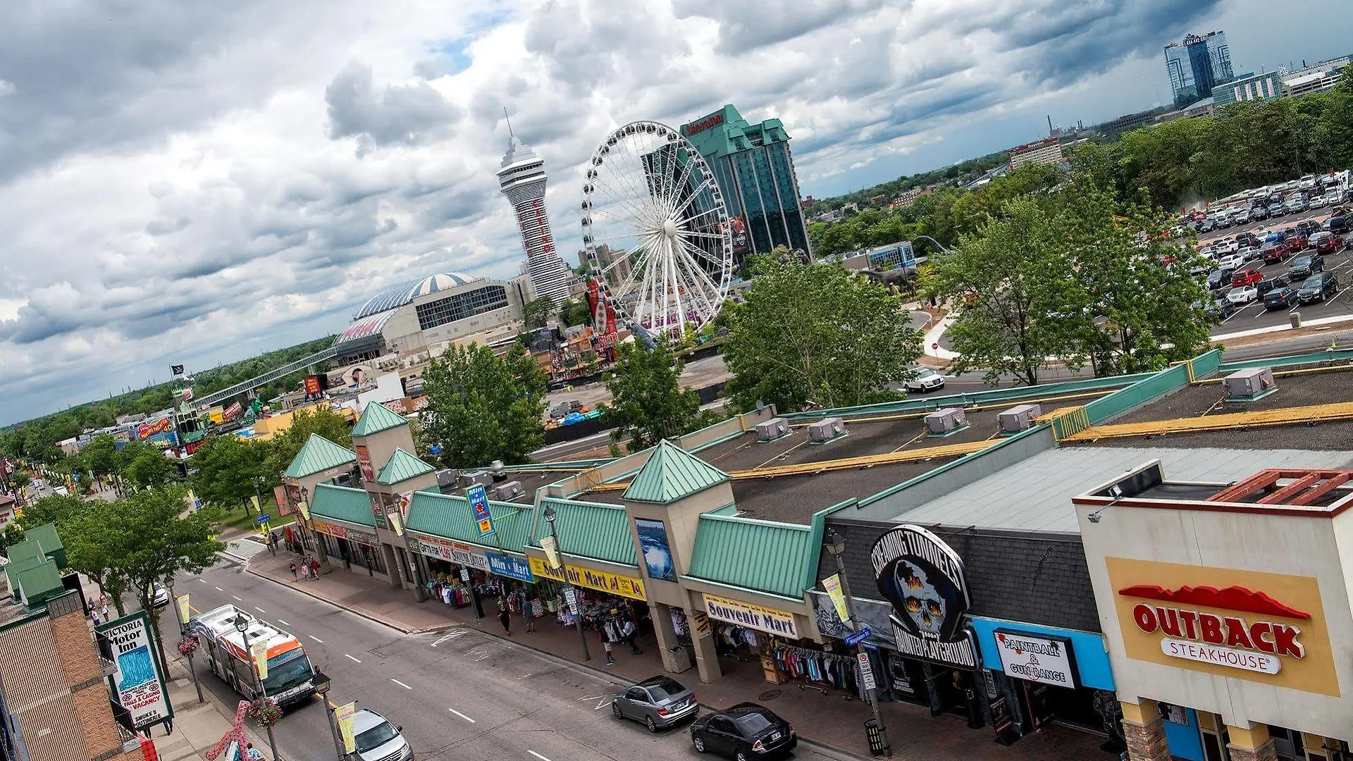 Howard Johnson Plaza By Wyndham By The Falls Niagara-Fälle